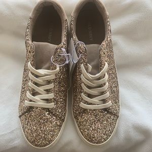 Old Navy Glitter Sneakers Size 8